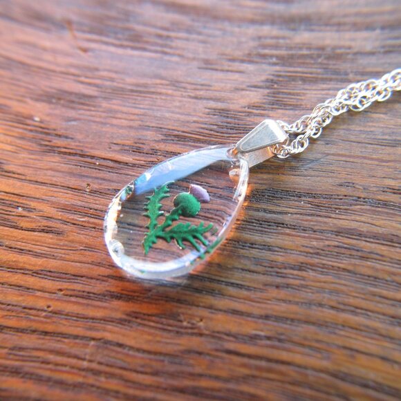 Glass thistle pendant, sterling silver setting & chain. - Picture 5 of 9
